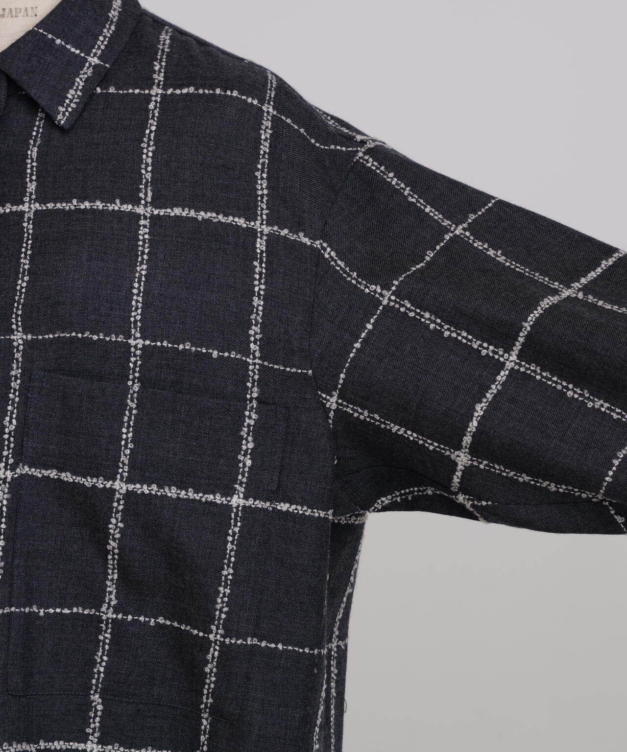 ウールチェックブラウス