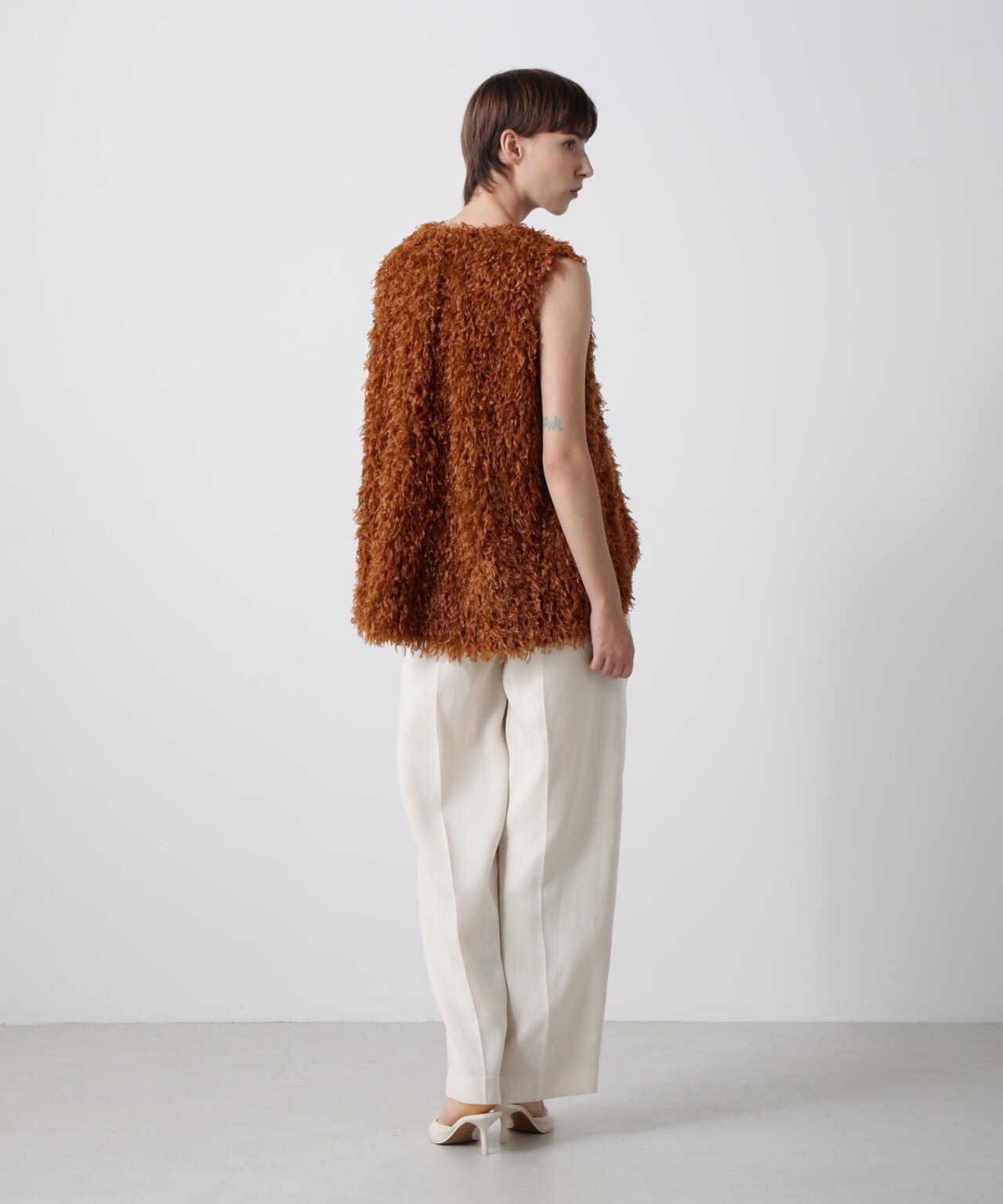 フェザーニット