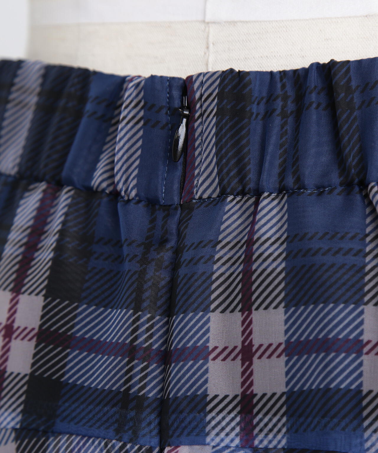 シアーチェックスカート