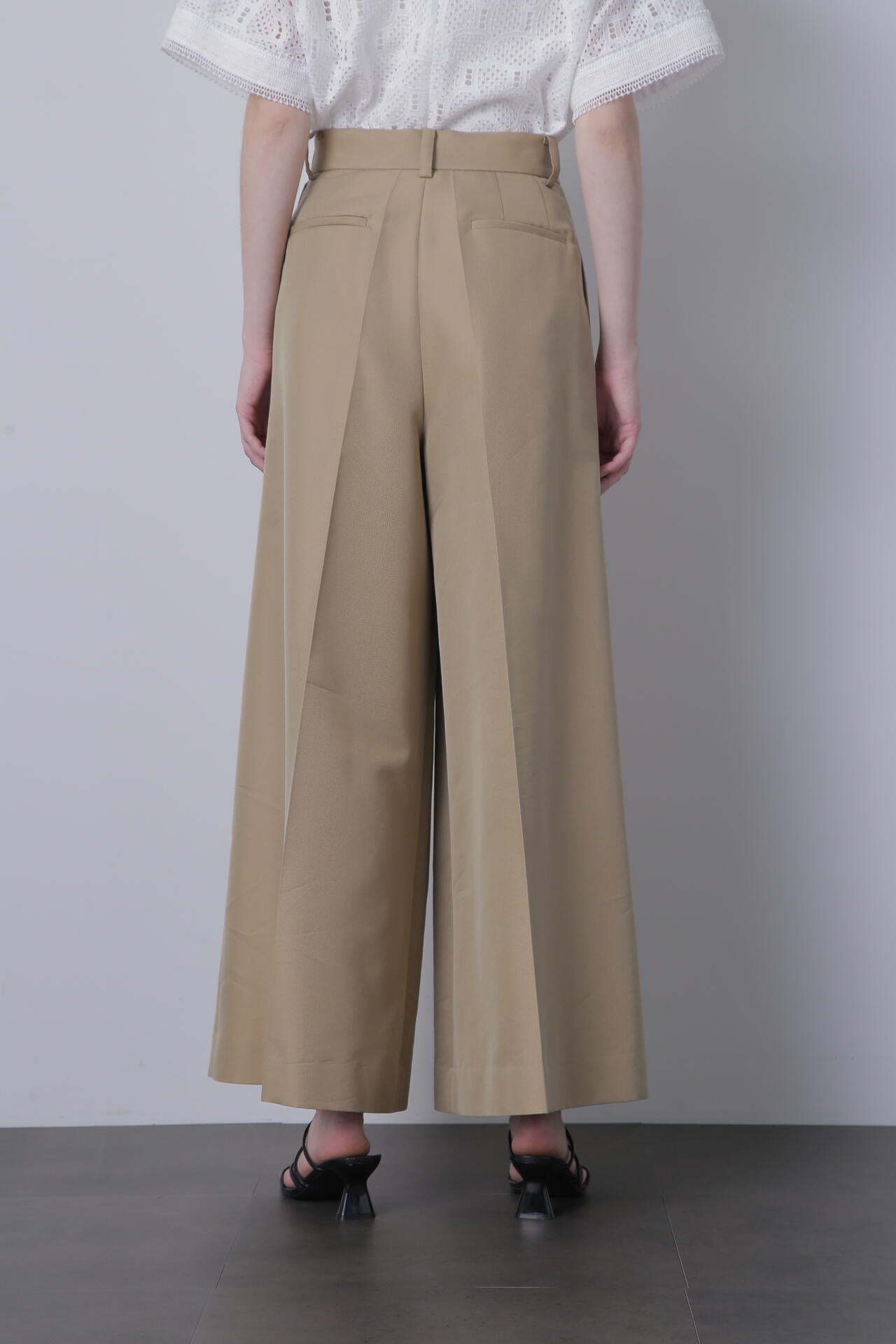 ギャバタックワイドパンツ