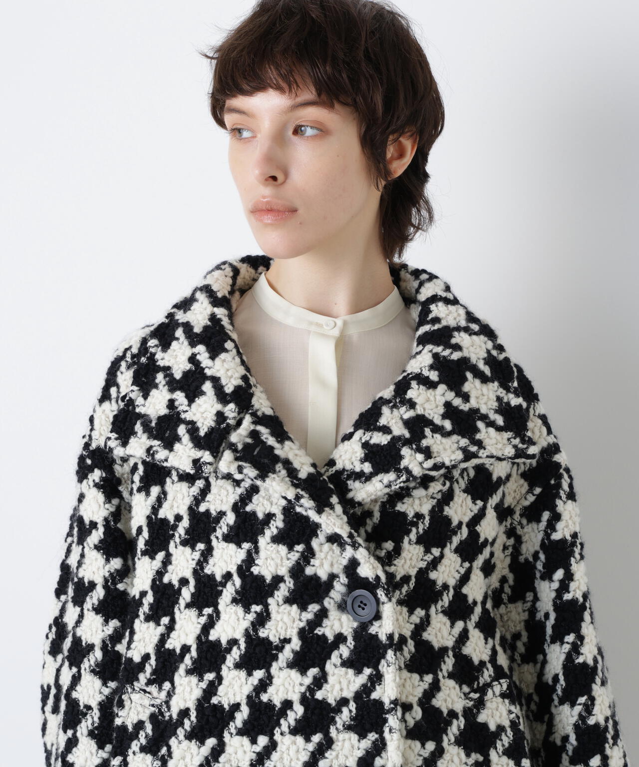 ビッグハウンドトゥースコート