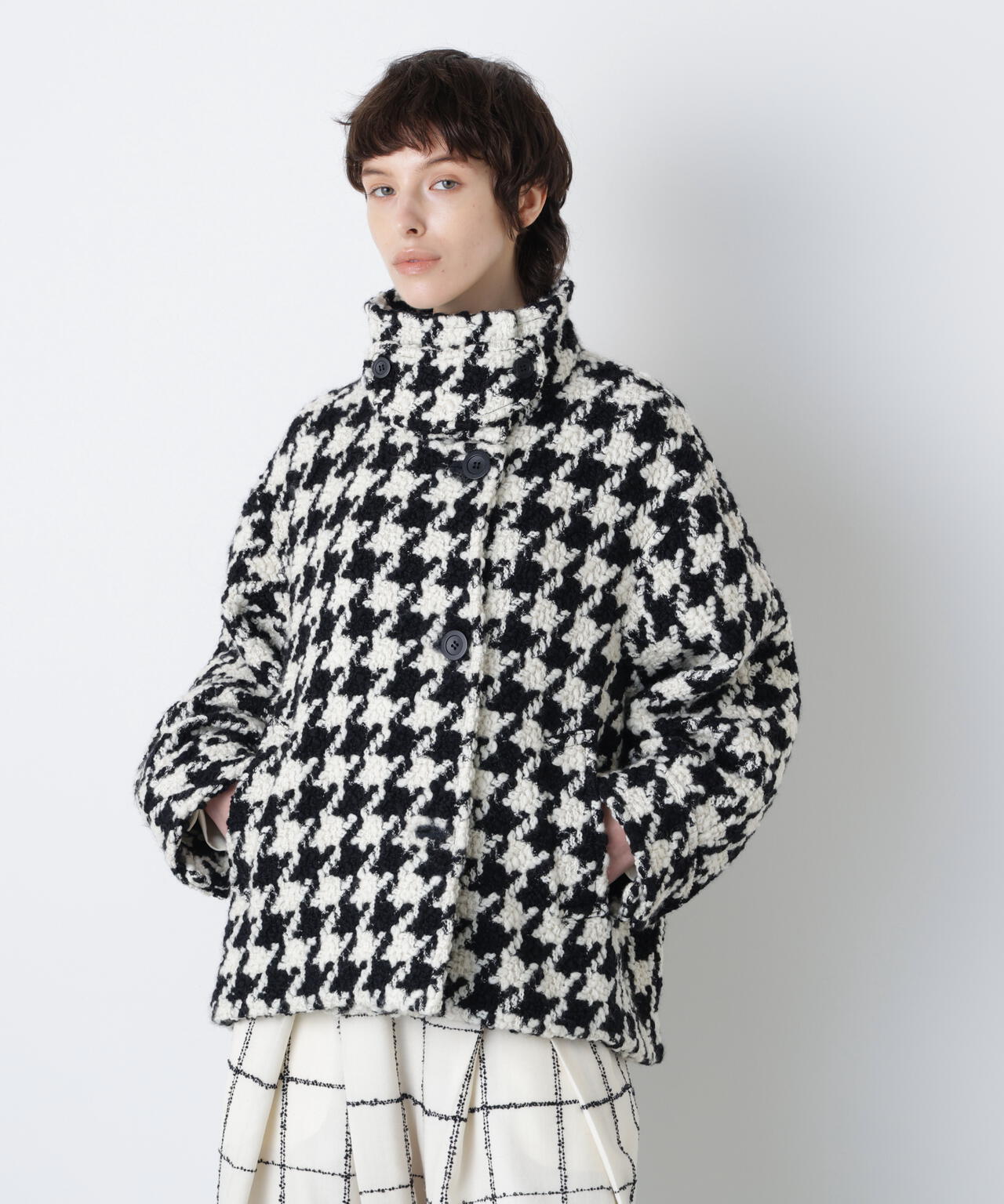 ビッグハウンドトゥースコート