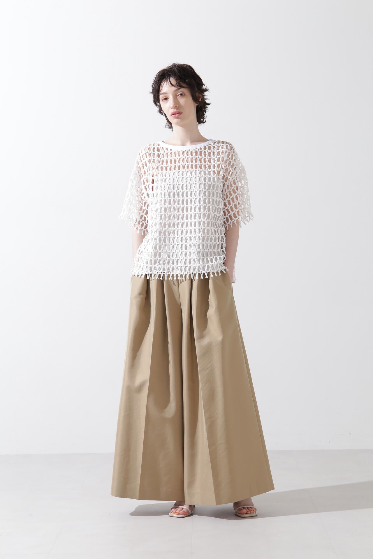 スムージーサテンパッド付きキャミ