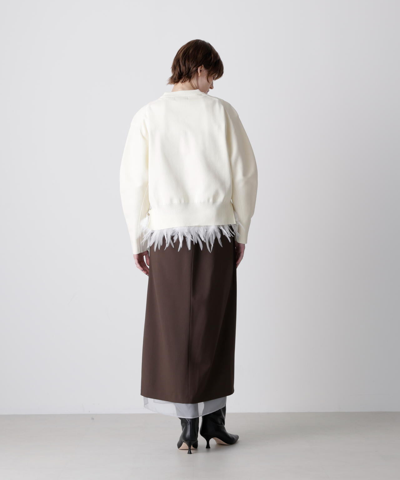 フェザーレイヤードニット