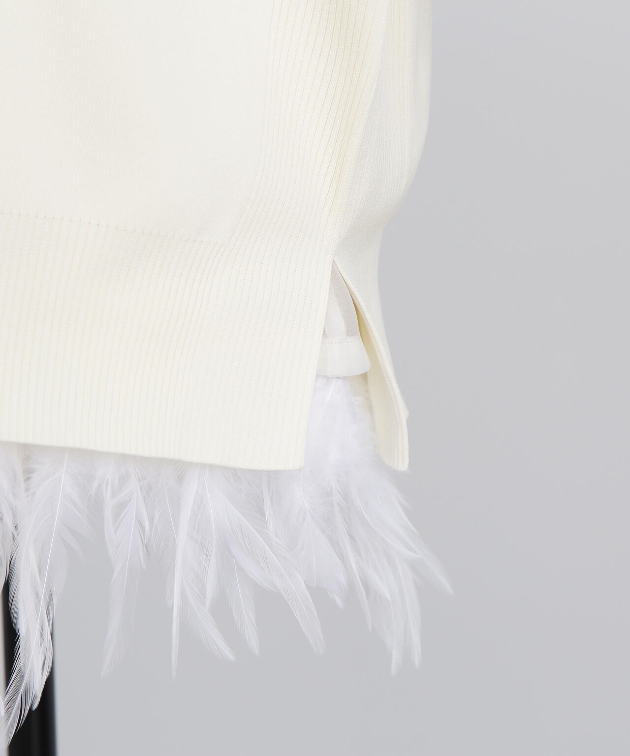 フェザーレイヤードニット