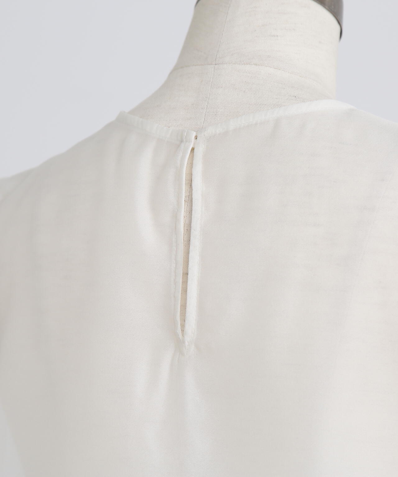 フェザーレイヤードニット