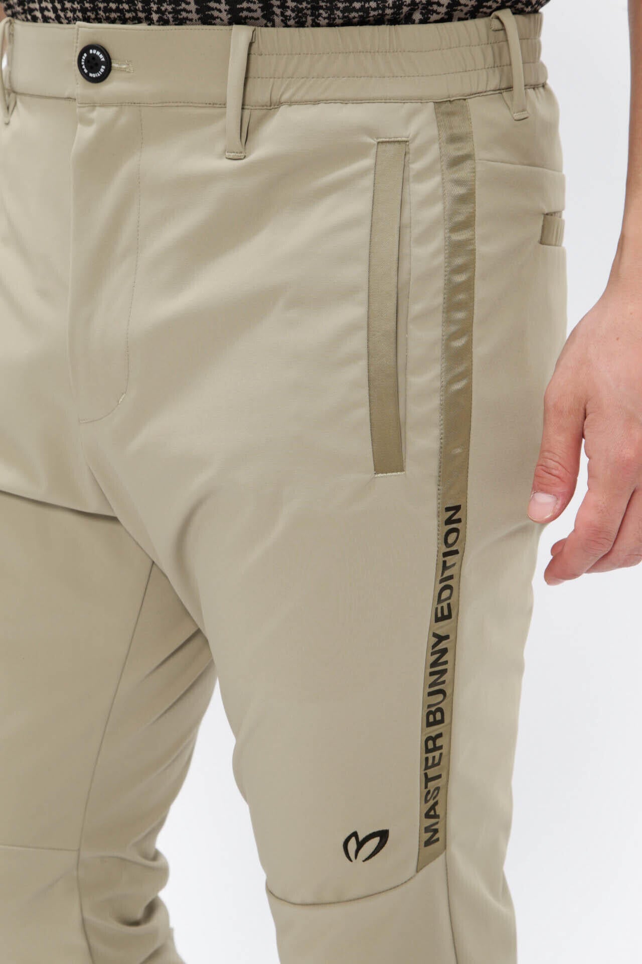 新品　マスターバニーエディション　ナイロンパンツ　ストレッチ　ジョガー　グレー ナイロンストレッチ ジョガーパンツ | MASTER BUNNY EDITION（マスター