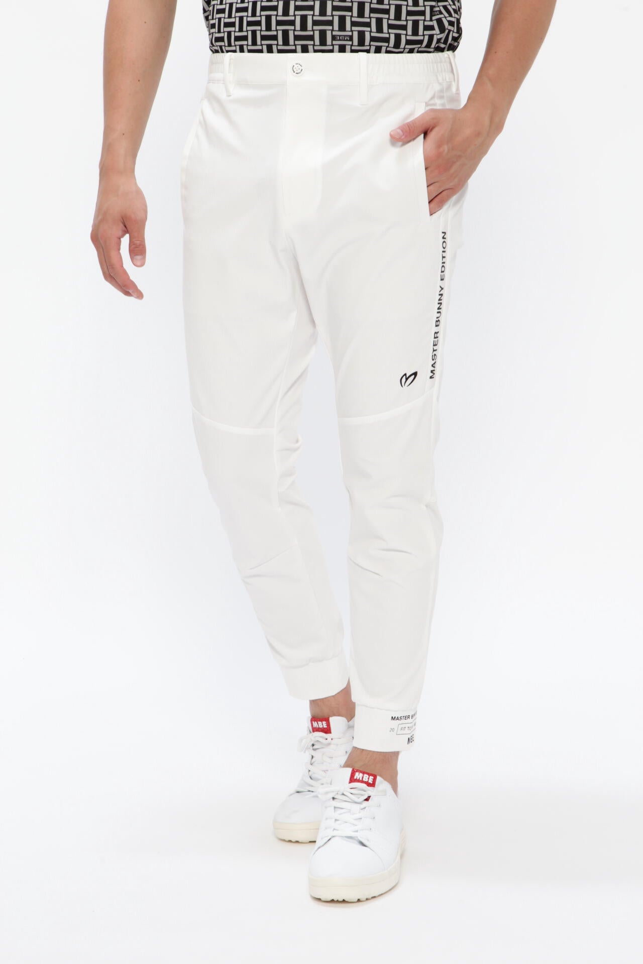 新品　マスターバニーエディション　ナイロンパンツ　ストレッチ　ジョガー　グレー 新品 マスターバニーエディション ナイロンパンツ ストレッチ ジョガー