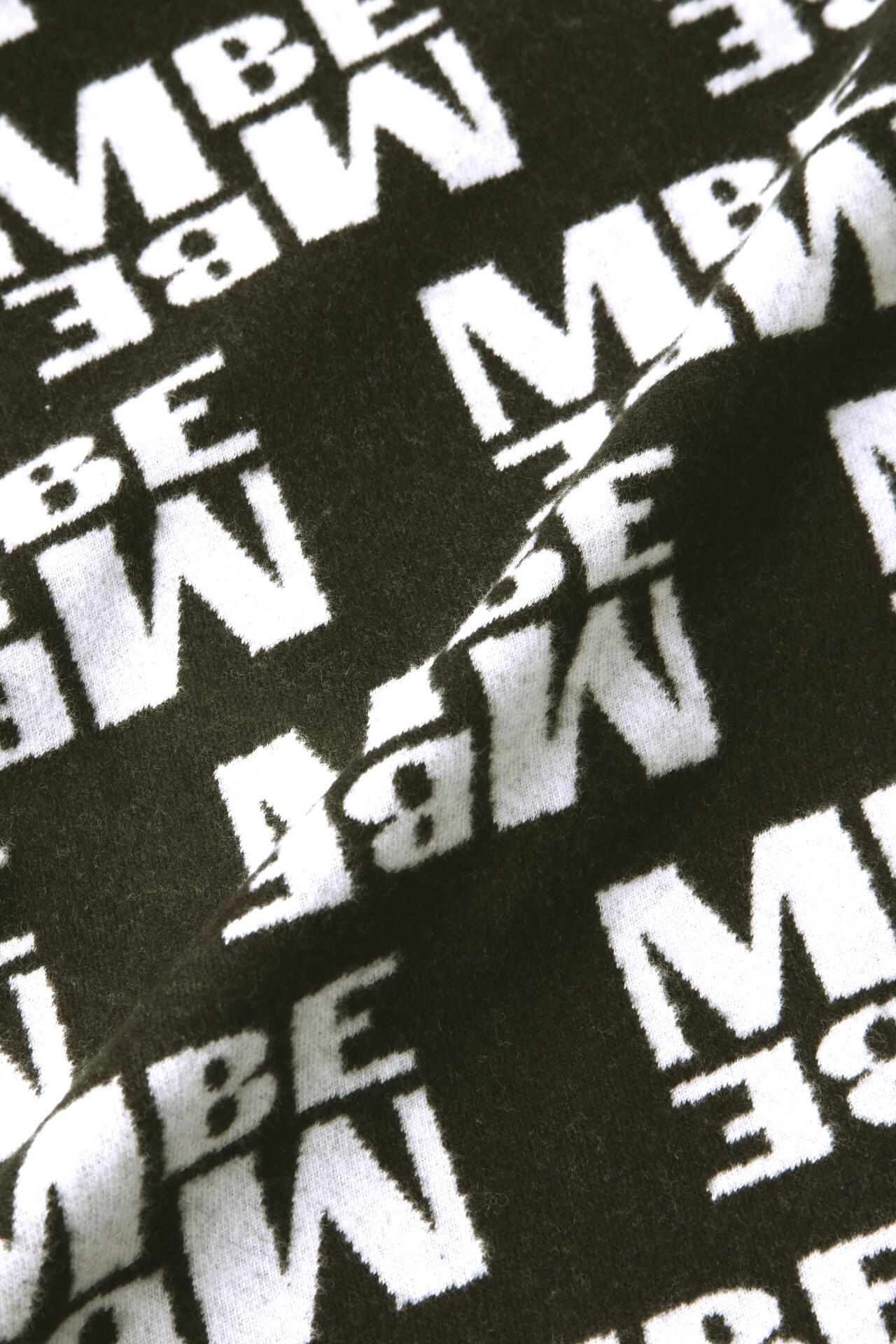 MBE柄ジャガード モックネックカットソー ＜MBE柄＞ | MASTER BUNNY