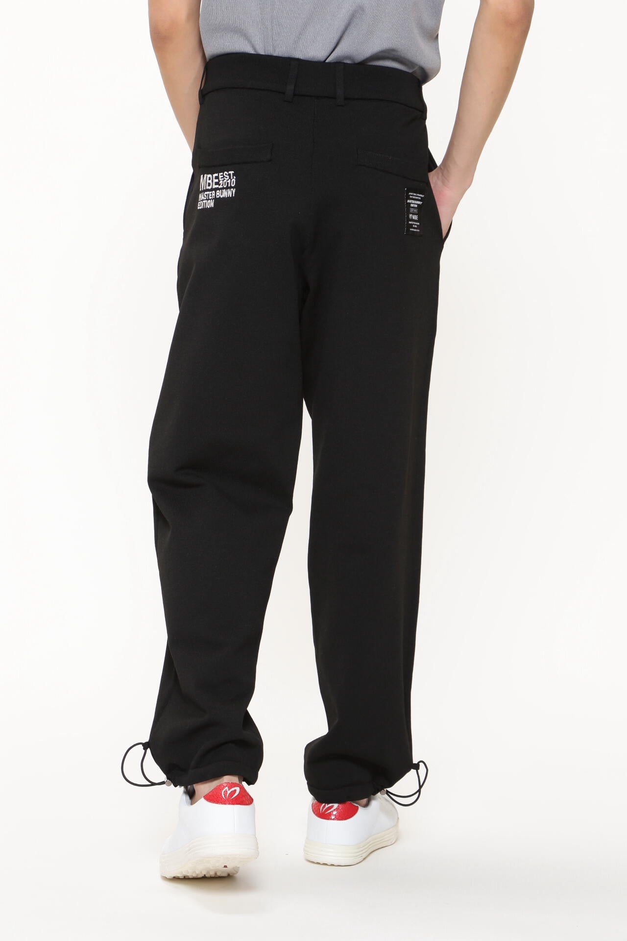 天竺度詰め+ジャガードロゴ スピンドル付きニットパンツ | MASTER