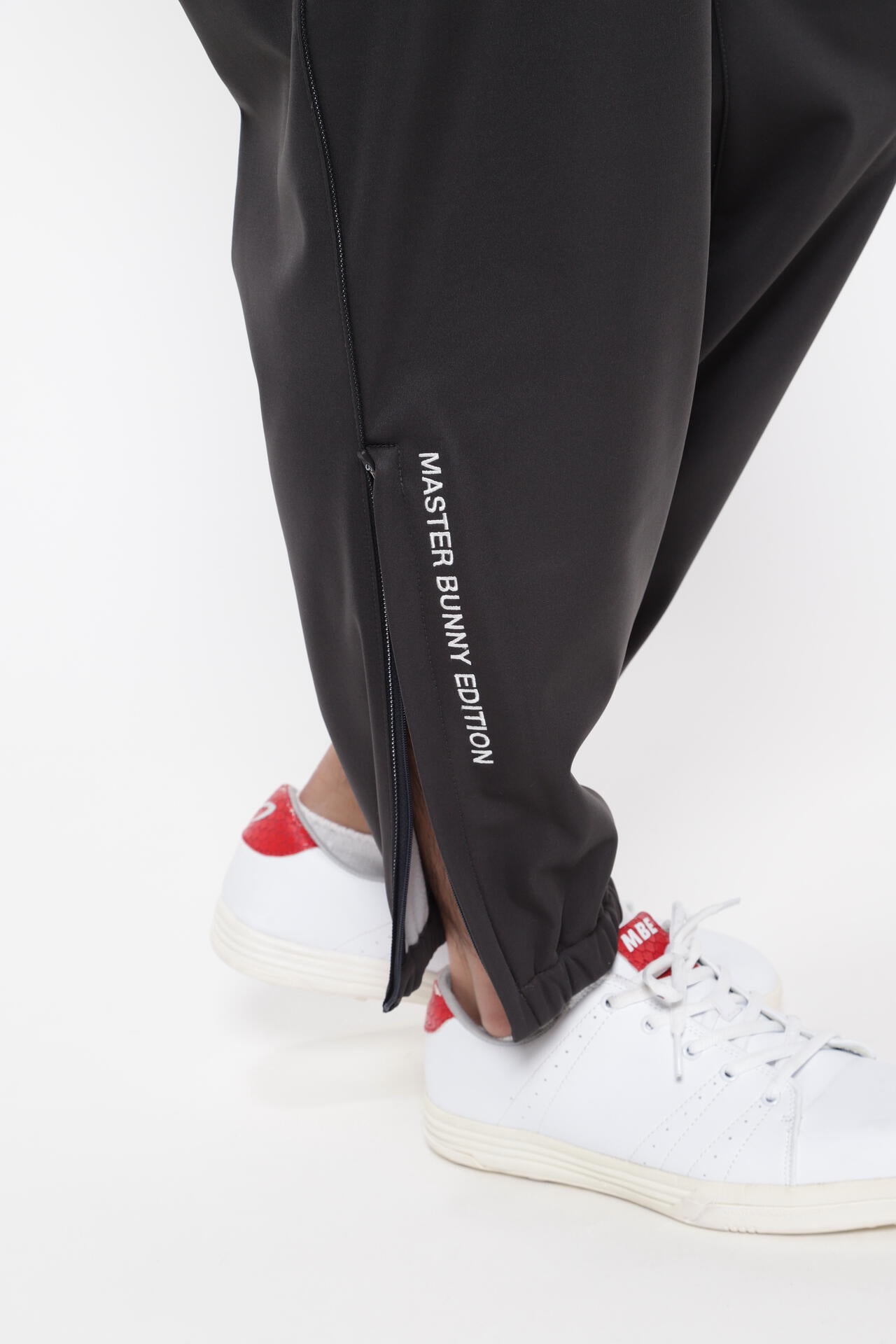 防風ボンディング裏フリース ジョガーパンツ | MASTER BUNNY EDITION