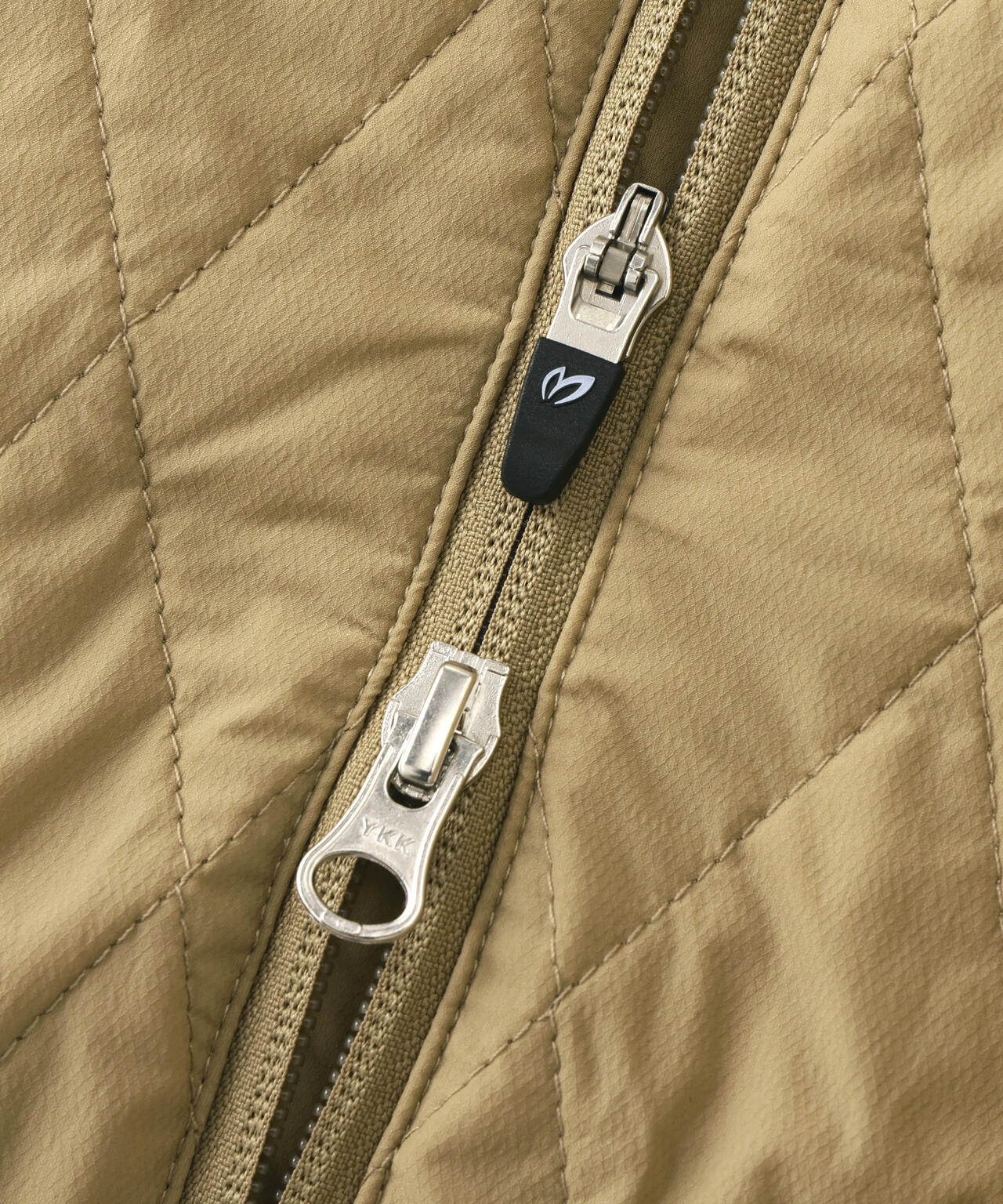 マスターバニーエディション★両腕ロゴ★ダブルジップ【メンズ サイズ4（M）】 マスターバニーエディション☆両腕ロゴ☆ダブルジップ【メンズ サイズ4