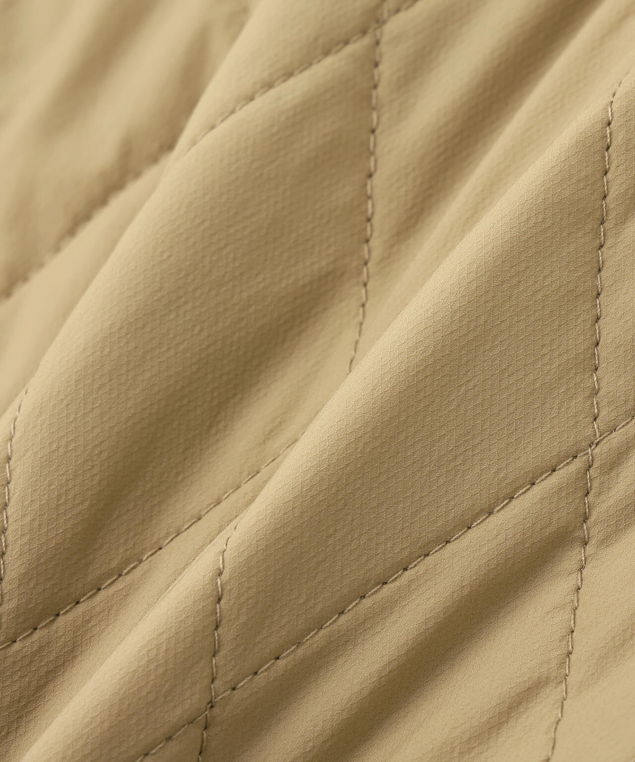 ナイロンタフタ中綿ジップアップブルゾン