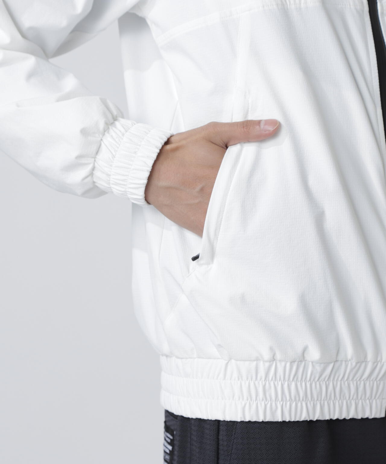 4WAYストレッチブルゾン