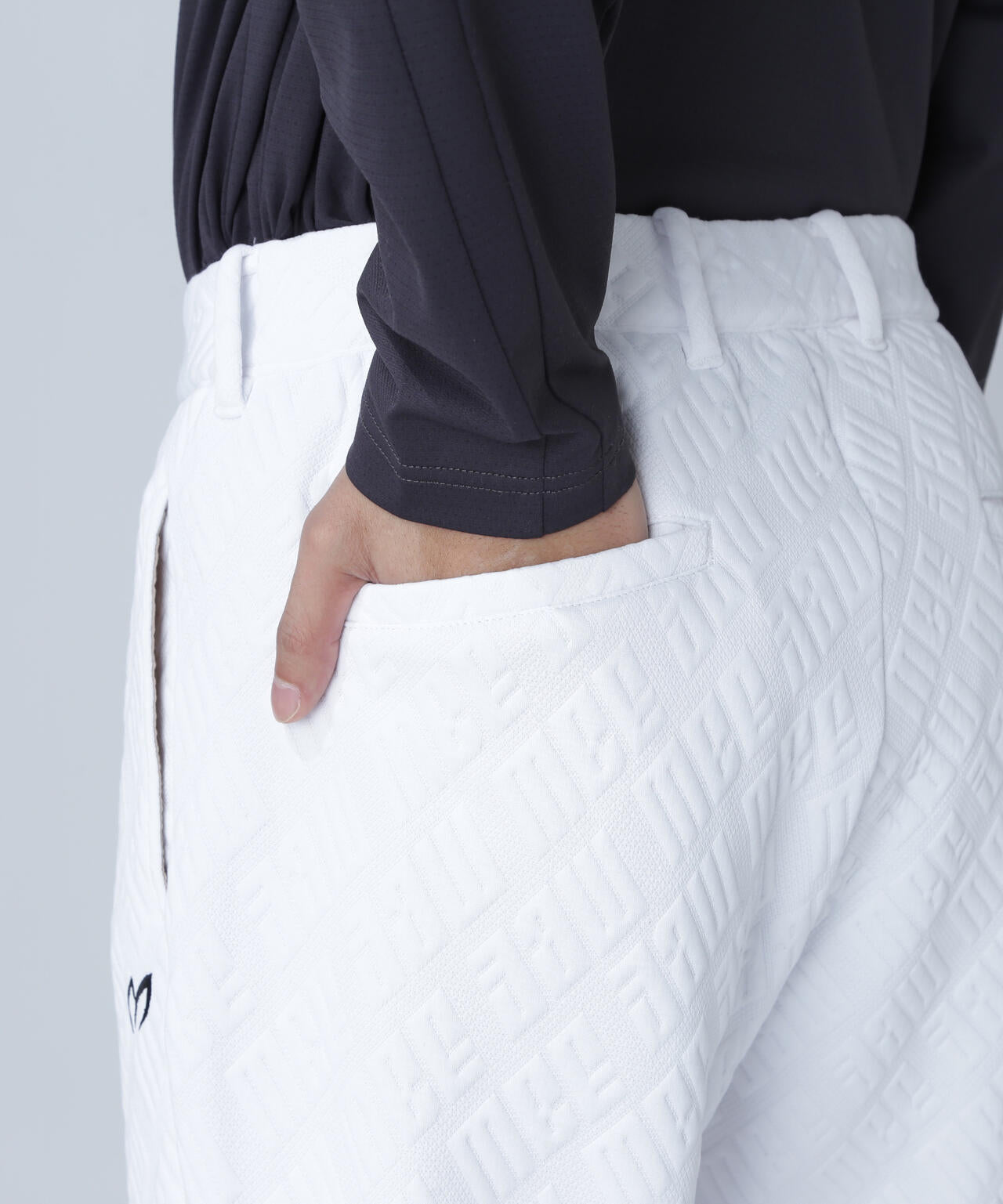 ロゴジャガードストレッチパンツ