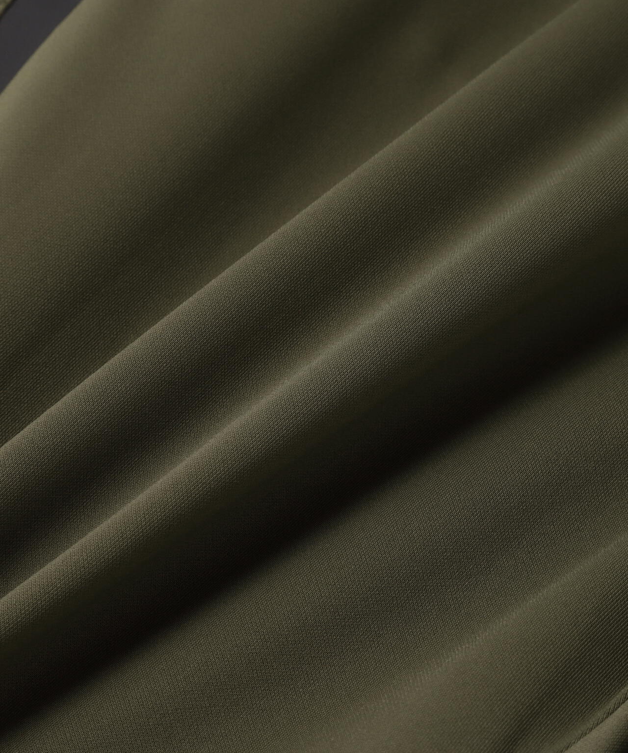 ナイロンダンボールパンツ