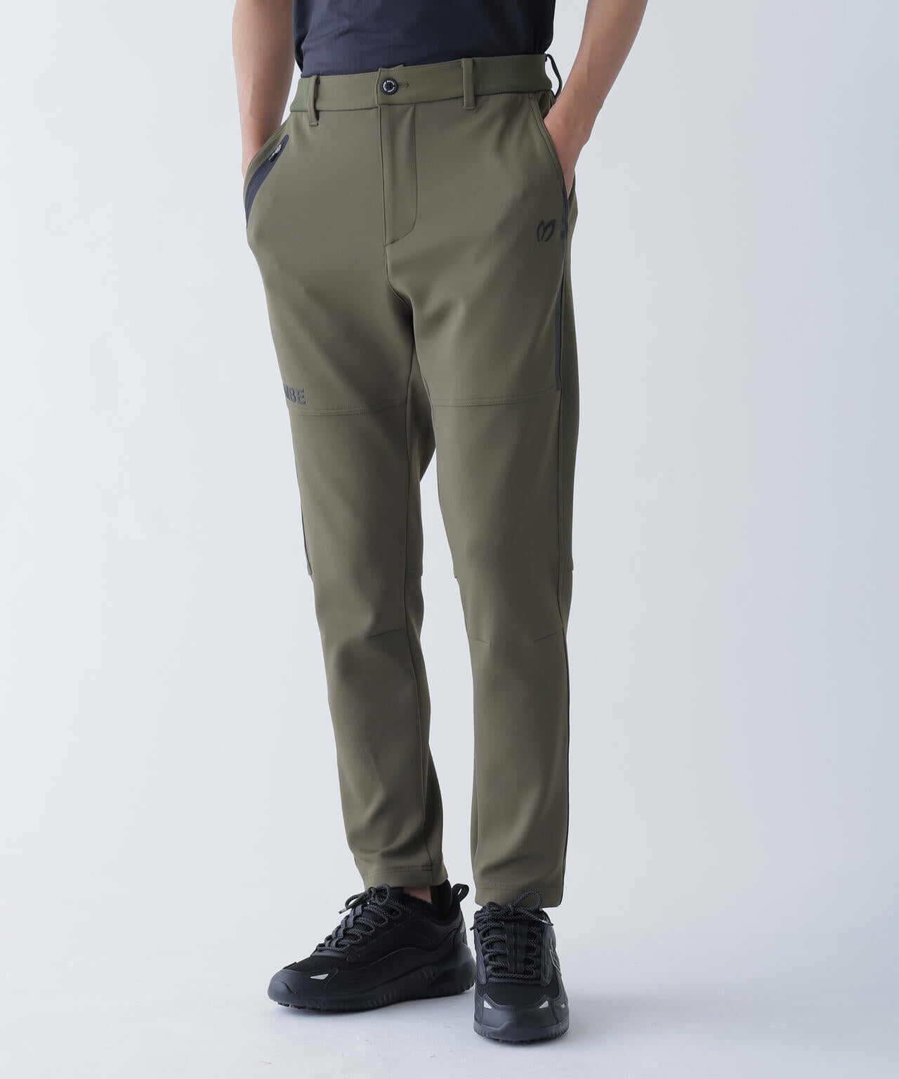 ナイロンダンボールパンツ