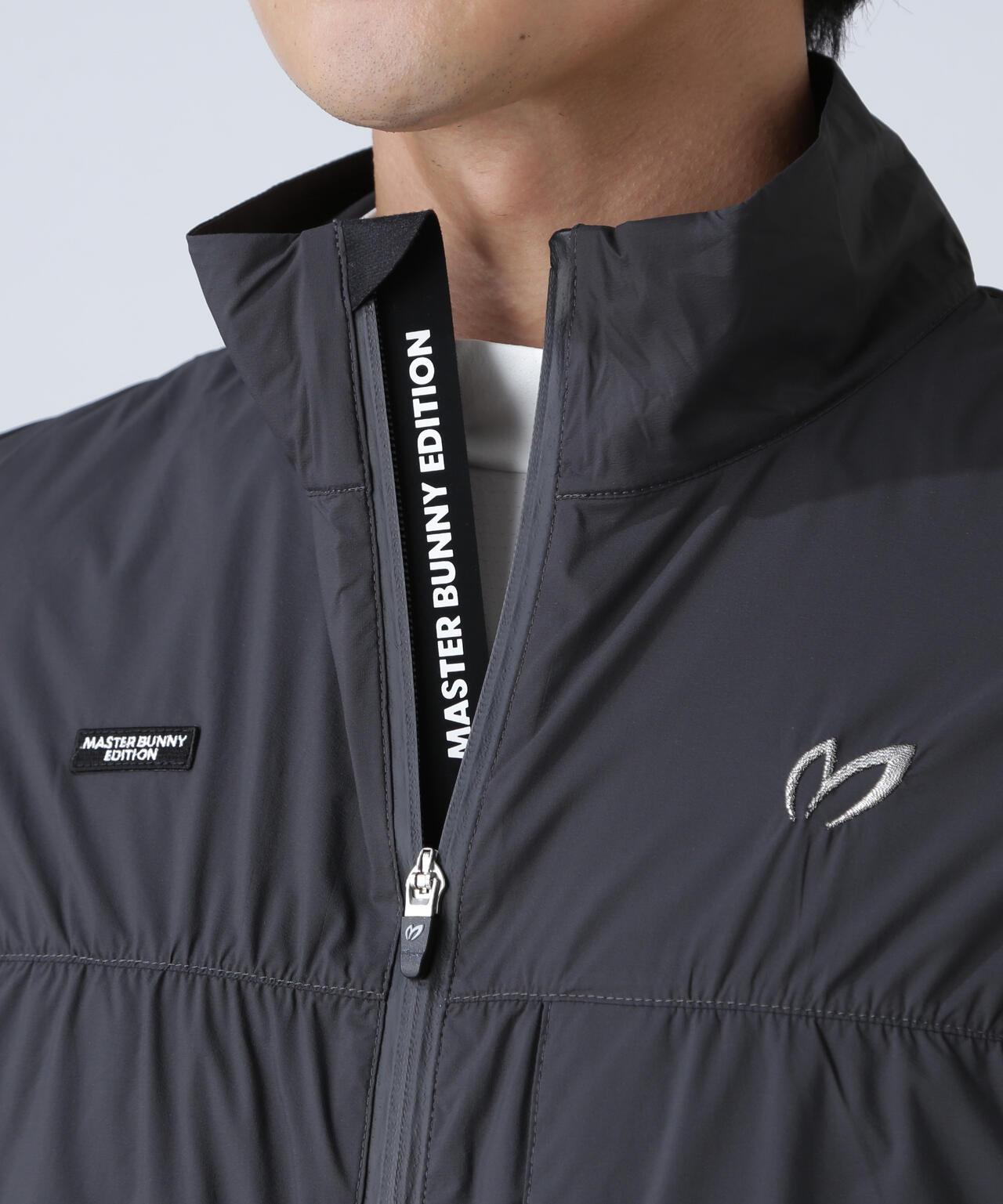 タフタストレッチ フルジップベスト | MASTER BUNNY EDITION