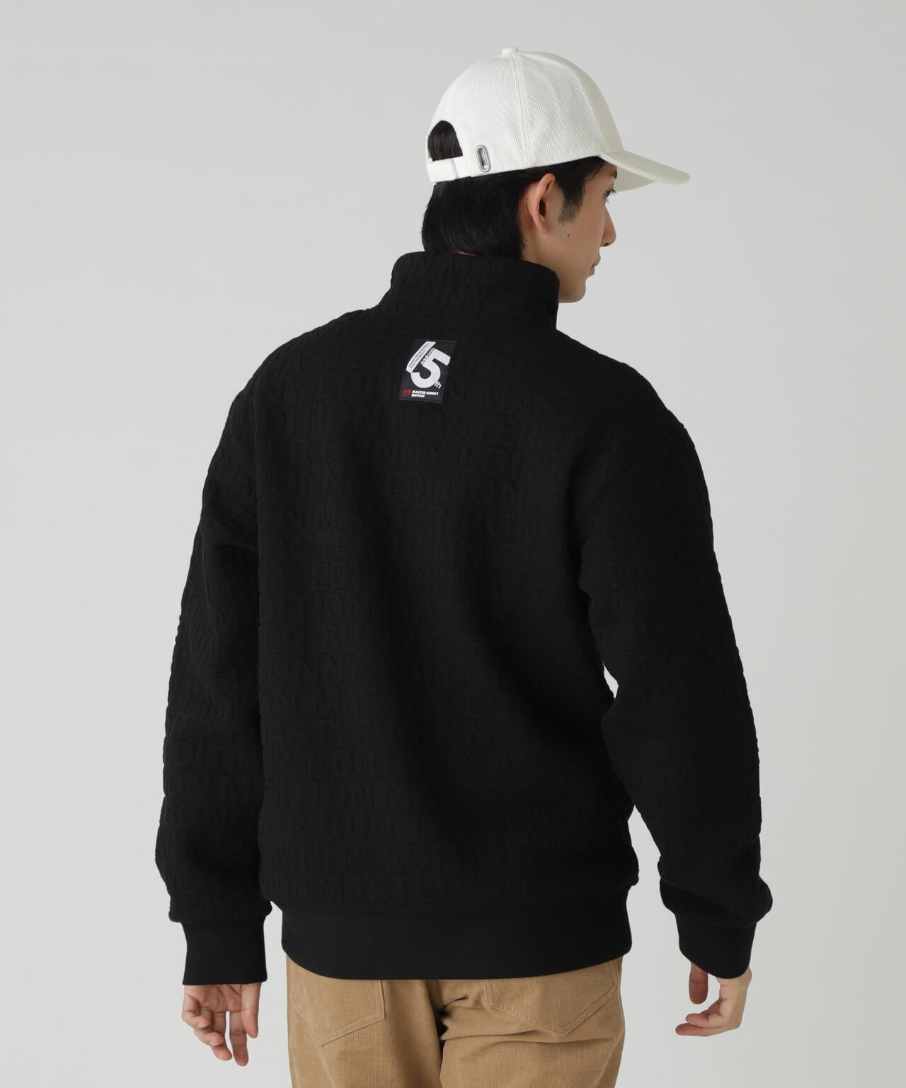 ロゴキルトジャガードハーフジップアップ | MASTER BUNNY EDITION