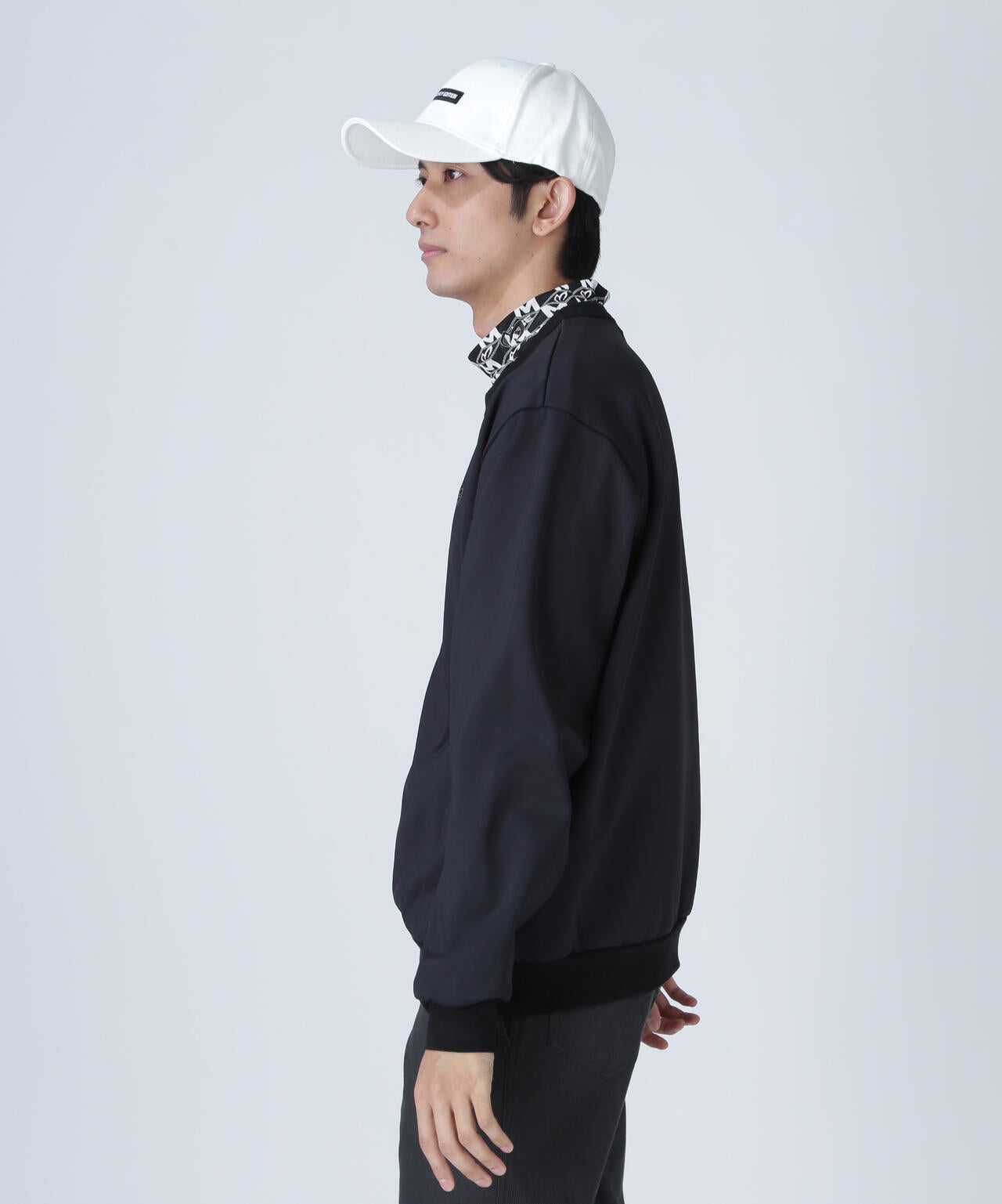 起毛トリコットクルーネックプルオーバー