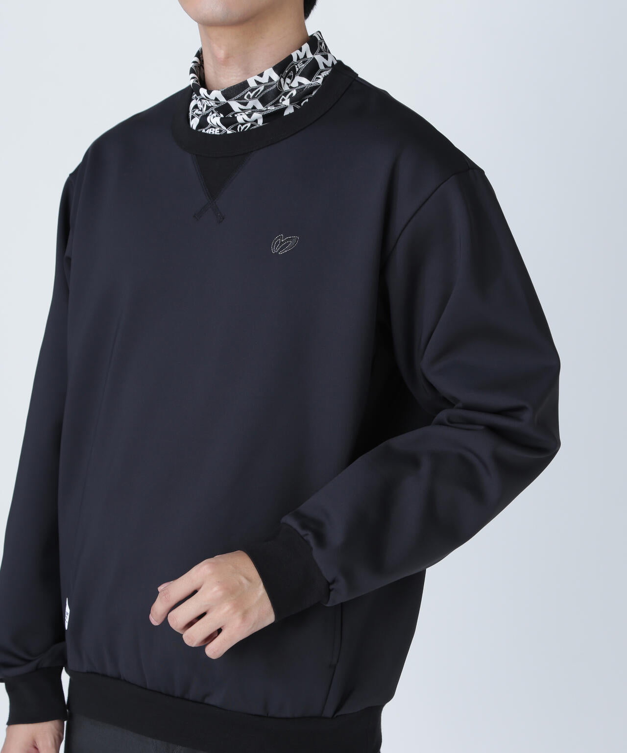 起毛トリコットクルーネックプルオーバー