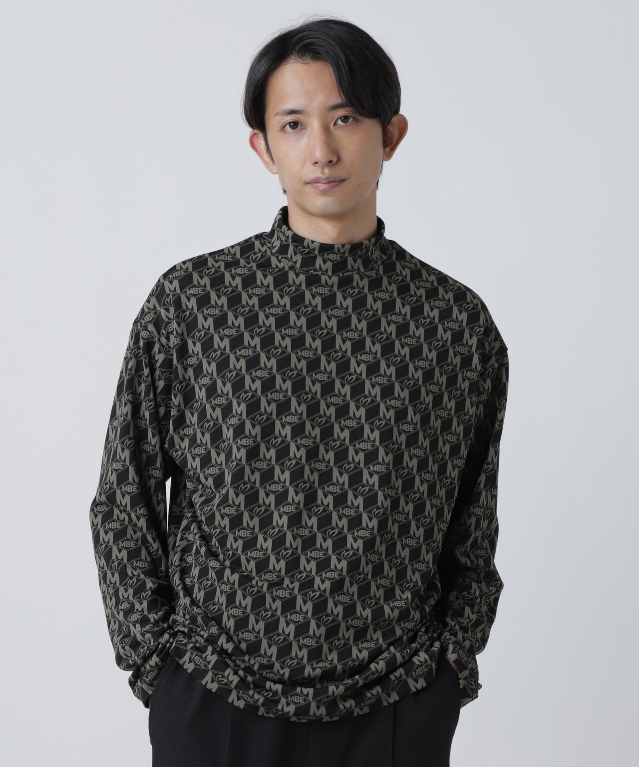 エコブルーMキューブジャガード長袖ハイネックカットソー