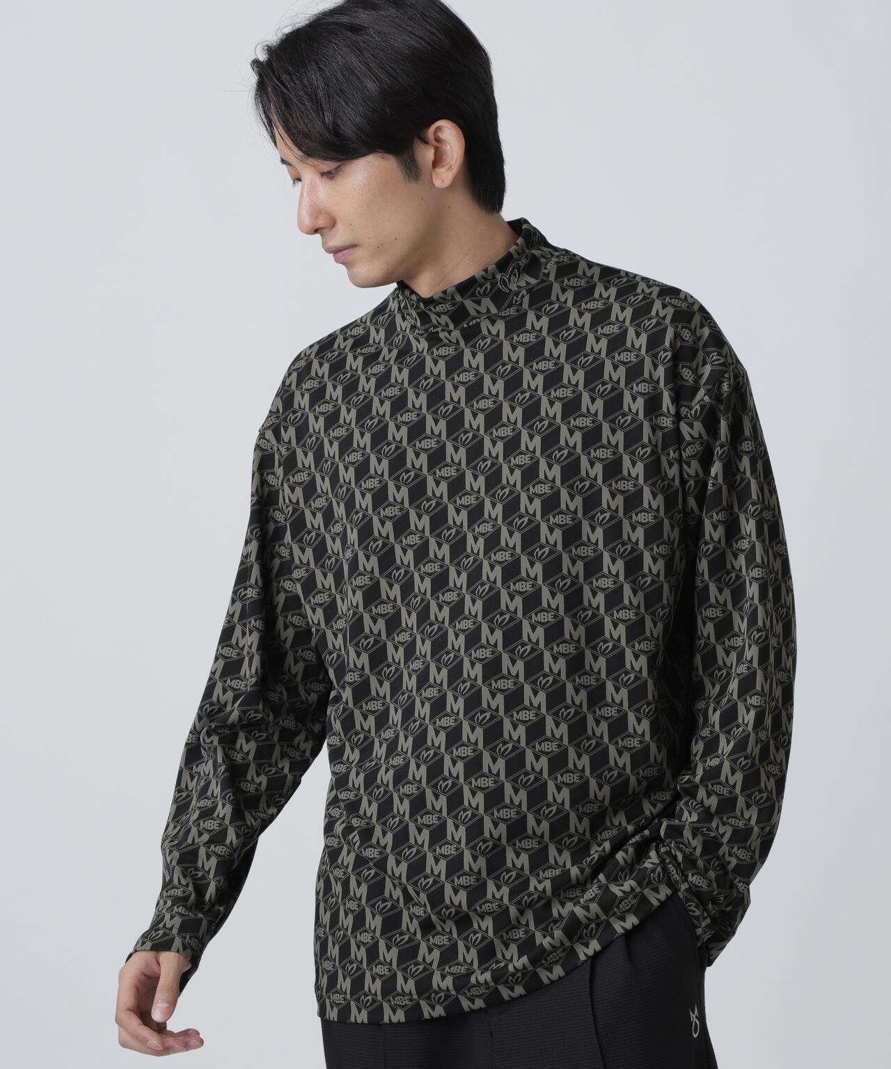 エコブルーMキューブジャガード長袖ハイネックカットソー