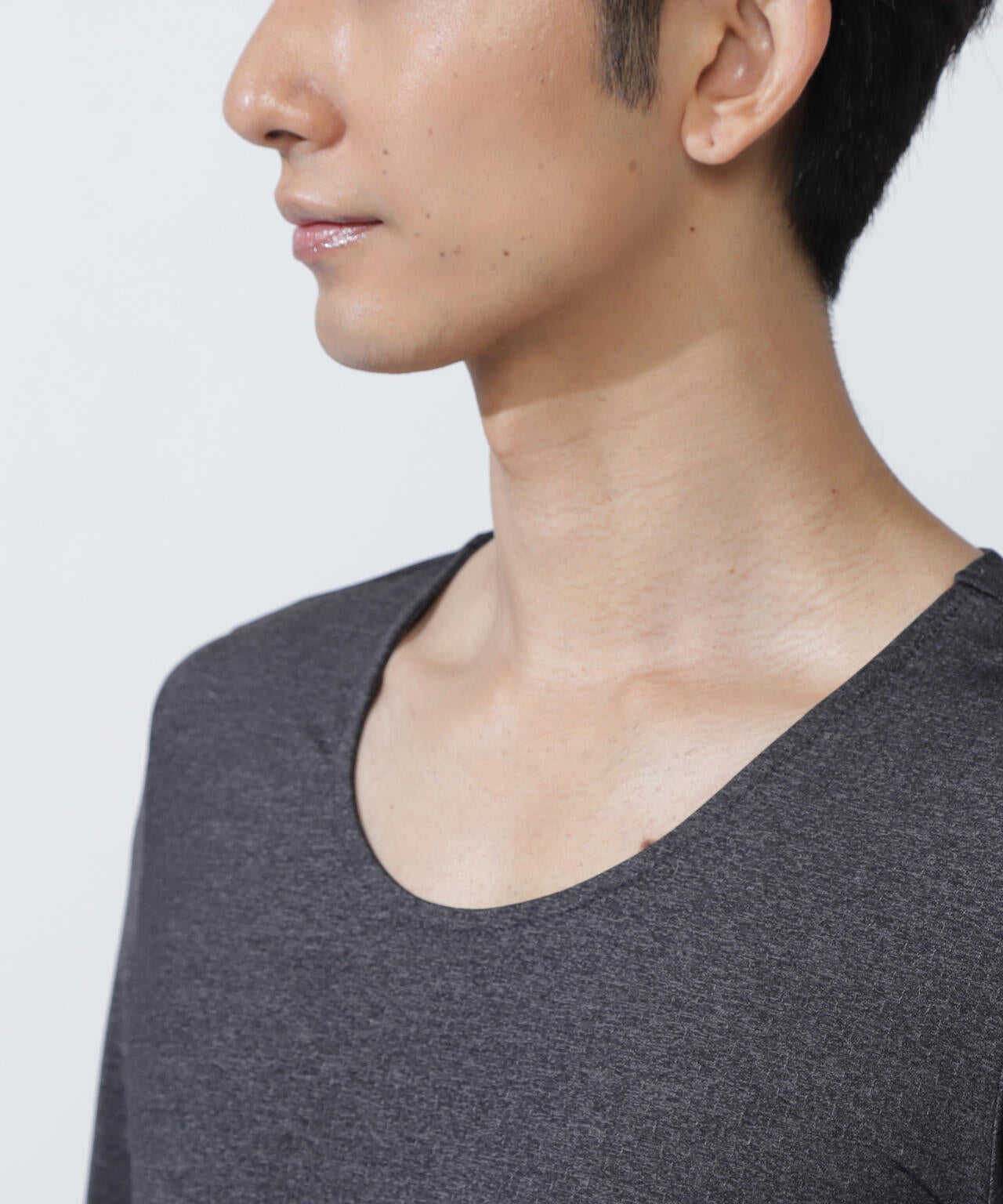 ボックスナイロンベア天竺長袖Uネックカットソー | MASTER BUNNY