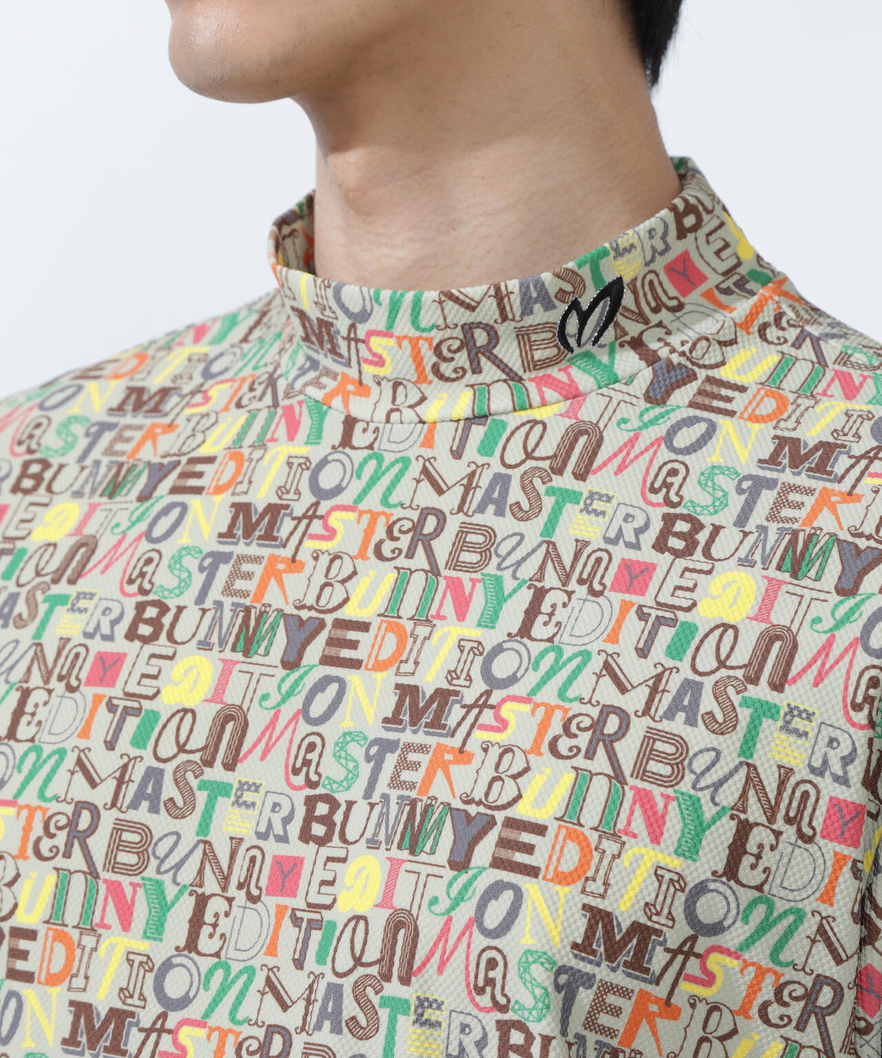 4WAYナイロントリコットマルチロゴプリント半袖モックネックカットソー