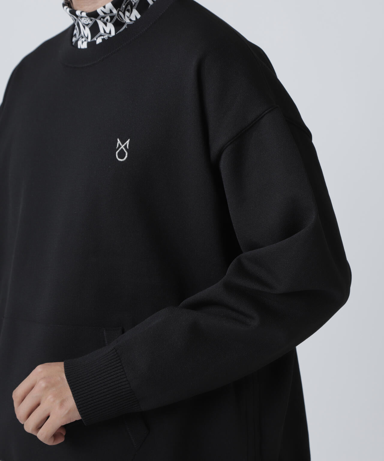 近年♡美品✨マスタバニー ニットテーラードジャケット 総柄 ロゴボタン 5/L VENTBLANC+]コットンジャガード ロゴニットプルオーバー