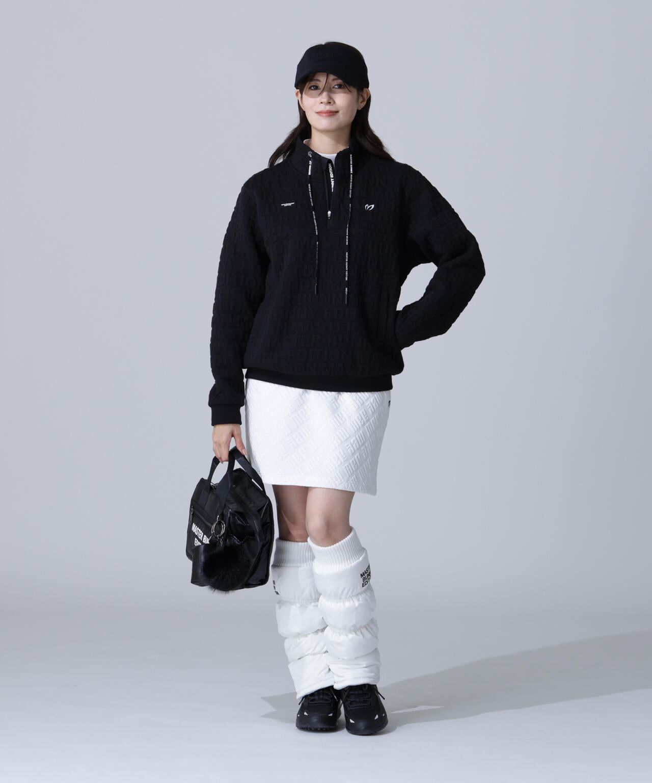 ファーポンチャーム付き合繊カートバッグ (UNISEX)