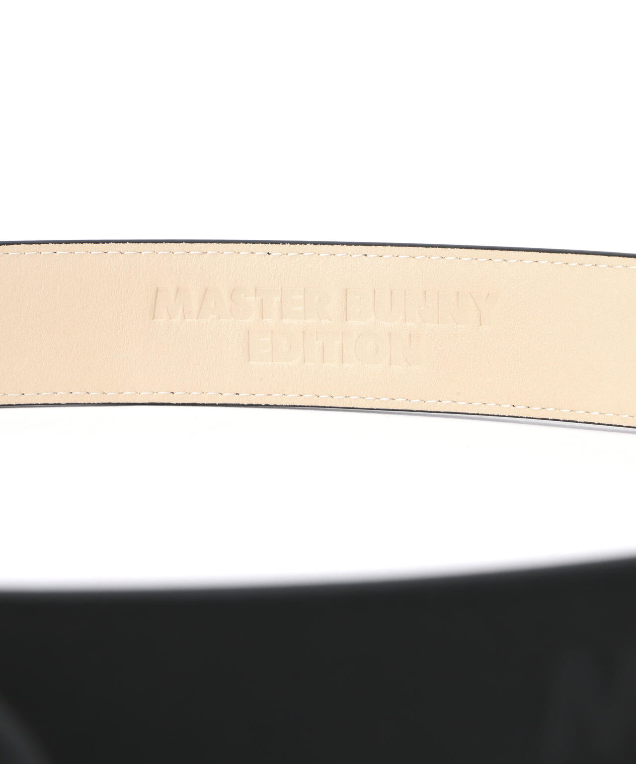 ヌバック スライドバックルベルト (UNISEX) | MASTER BUNNY EDITION