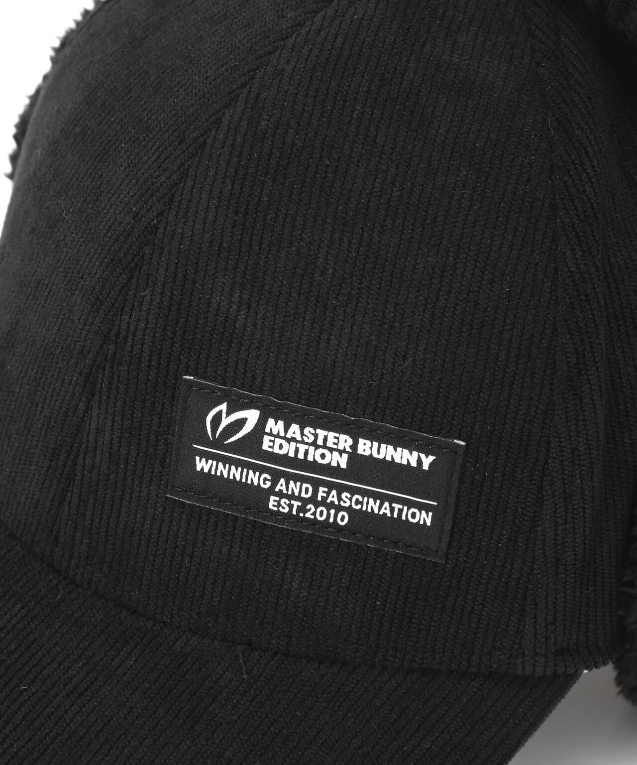 イヤーマフ付きキャップ (UNISEX) | MASTER BUNNY EDITION（マスター