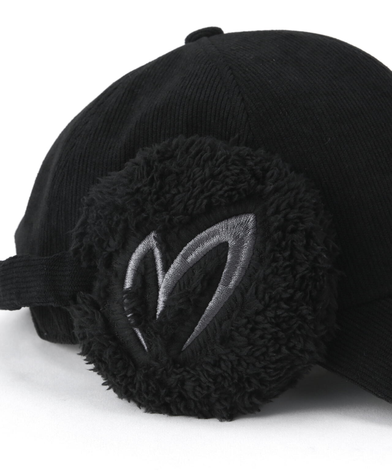 イヤーマフ付きキャップ (UNISEX) | MASTER BUNNY EDITION（マスター
