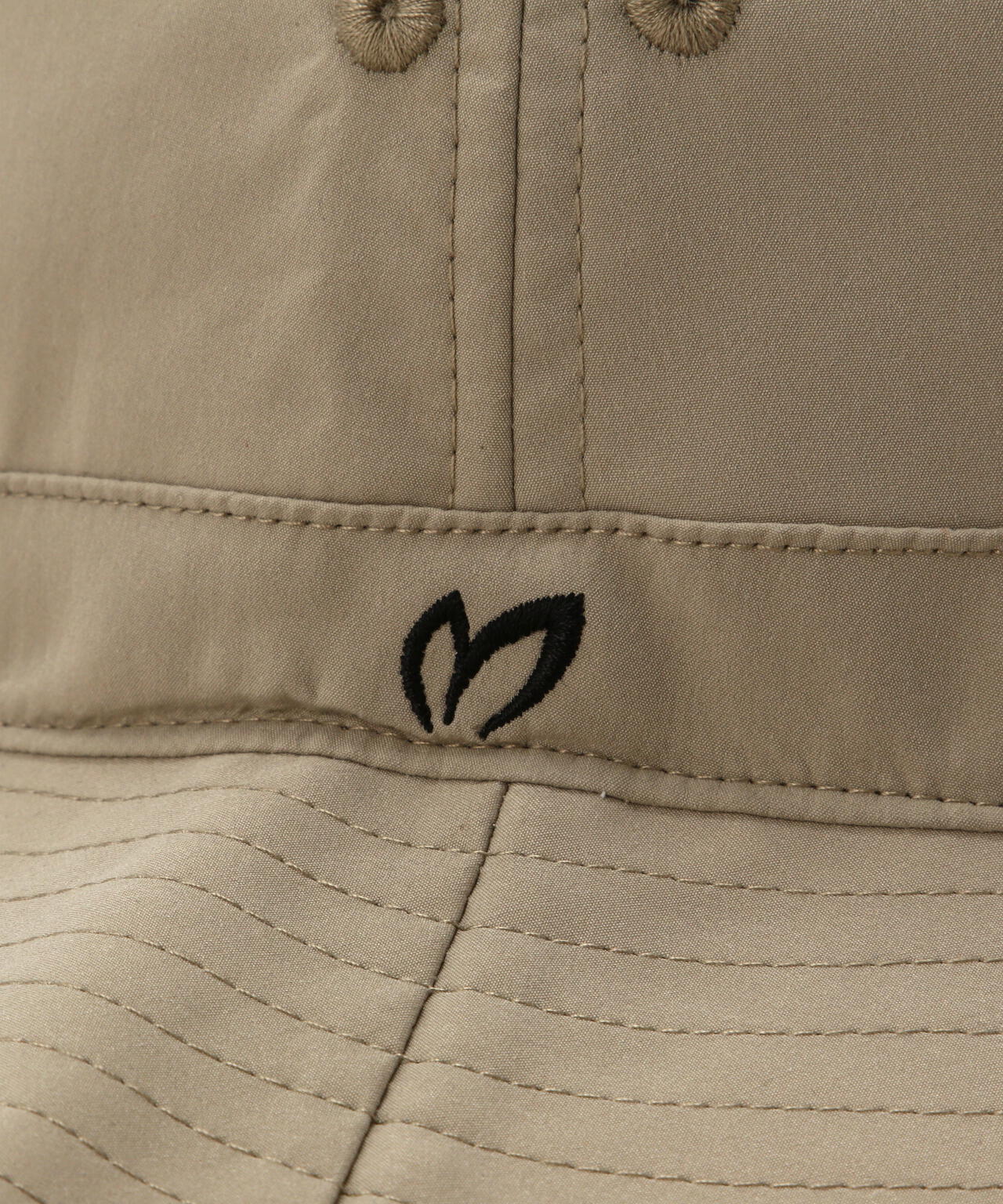 氷撃ツバ広ハット (UNISEX)