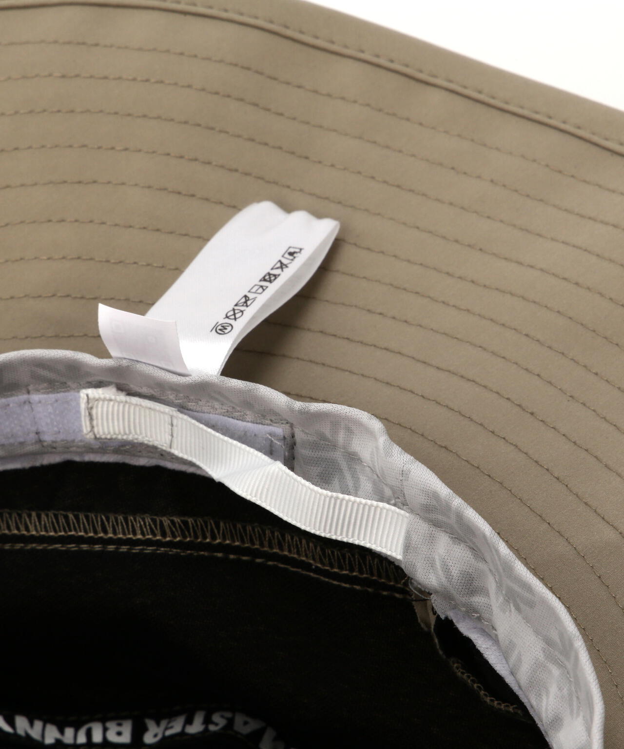 氷撃ツバ広ハット (UNISEX)