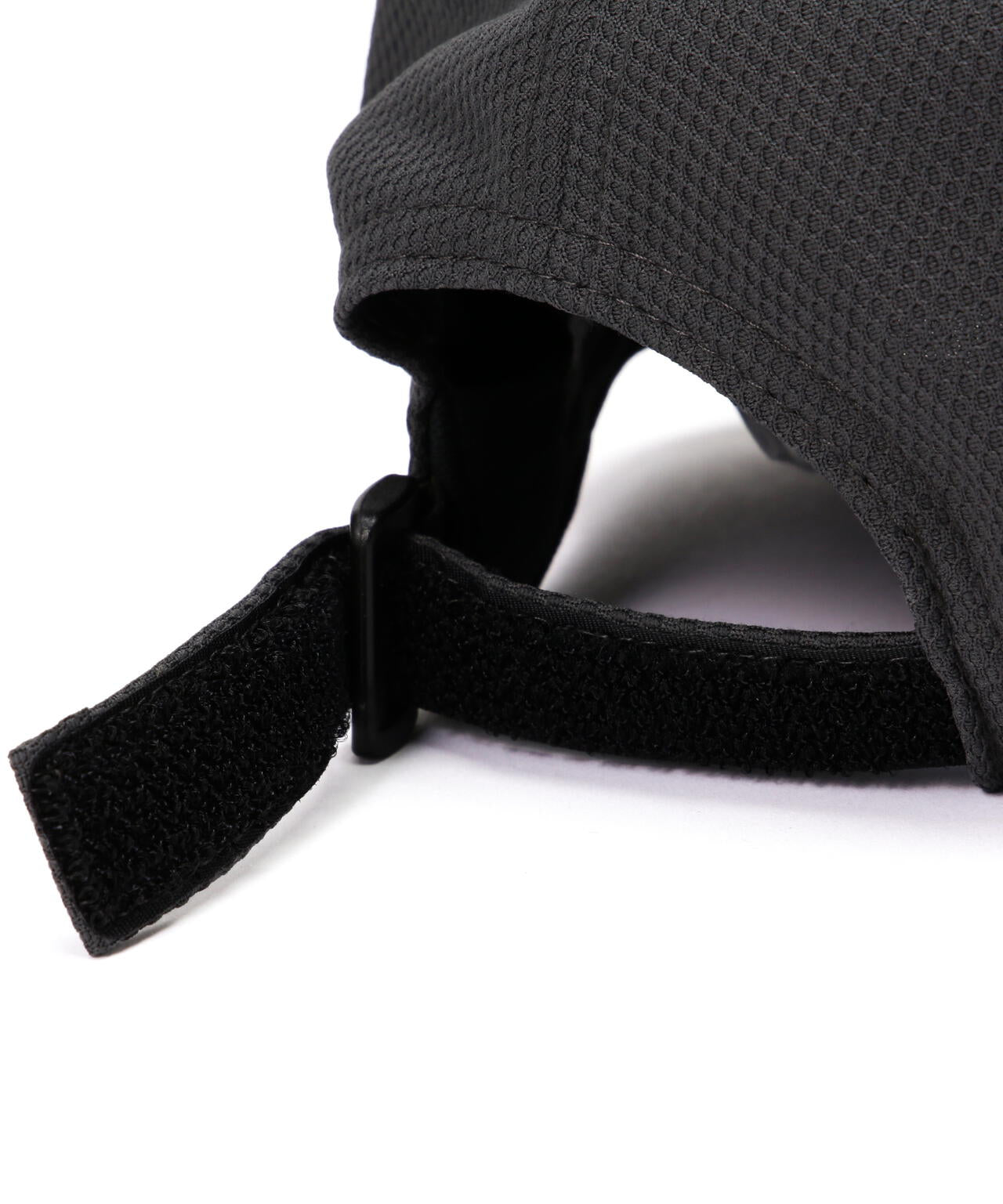 【SWAGGY BUNNY】キャップ (UNISEX)