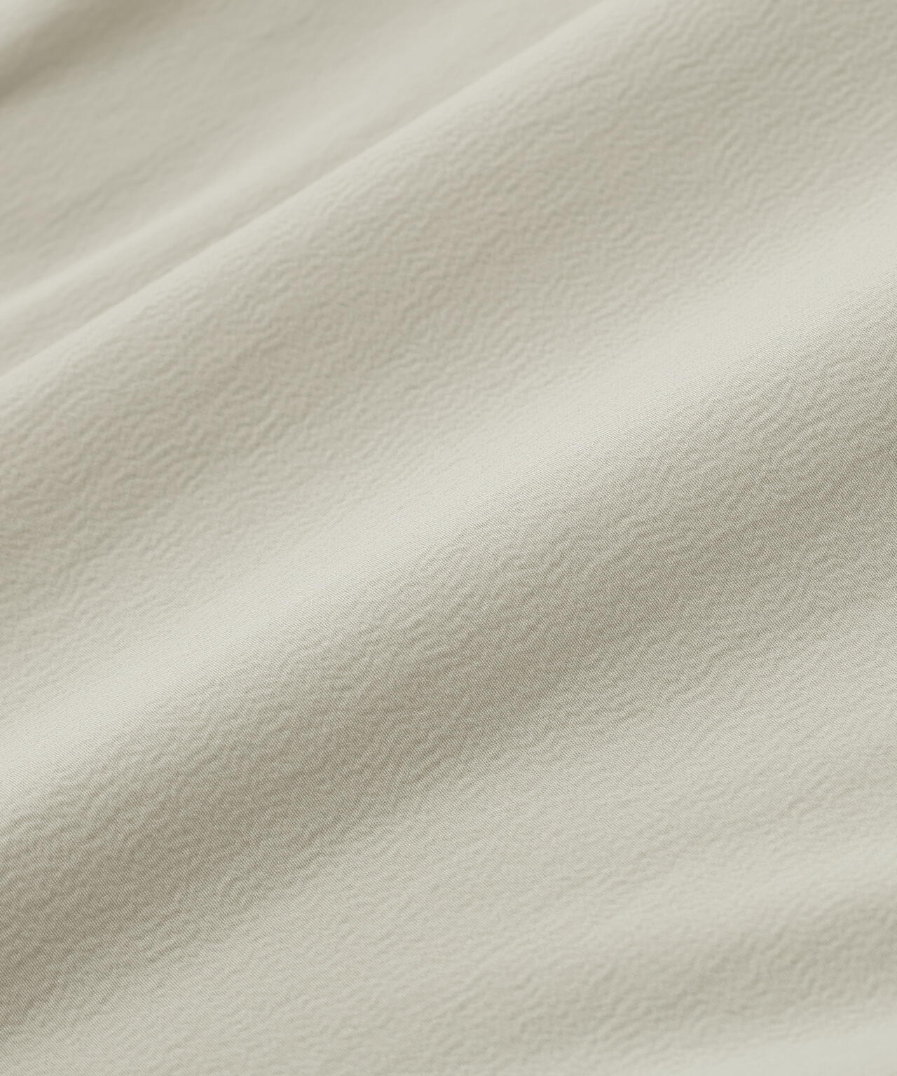 カジナイロンストレッチジップジャケット