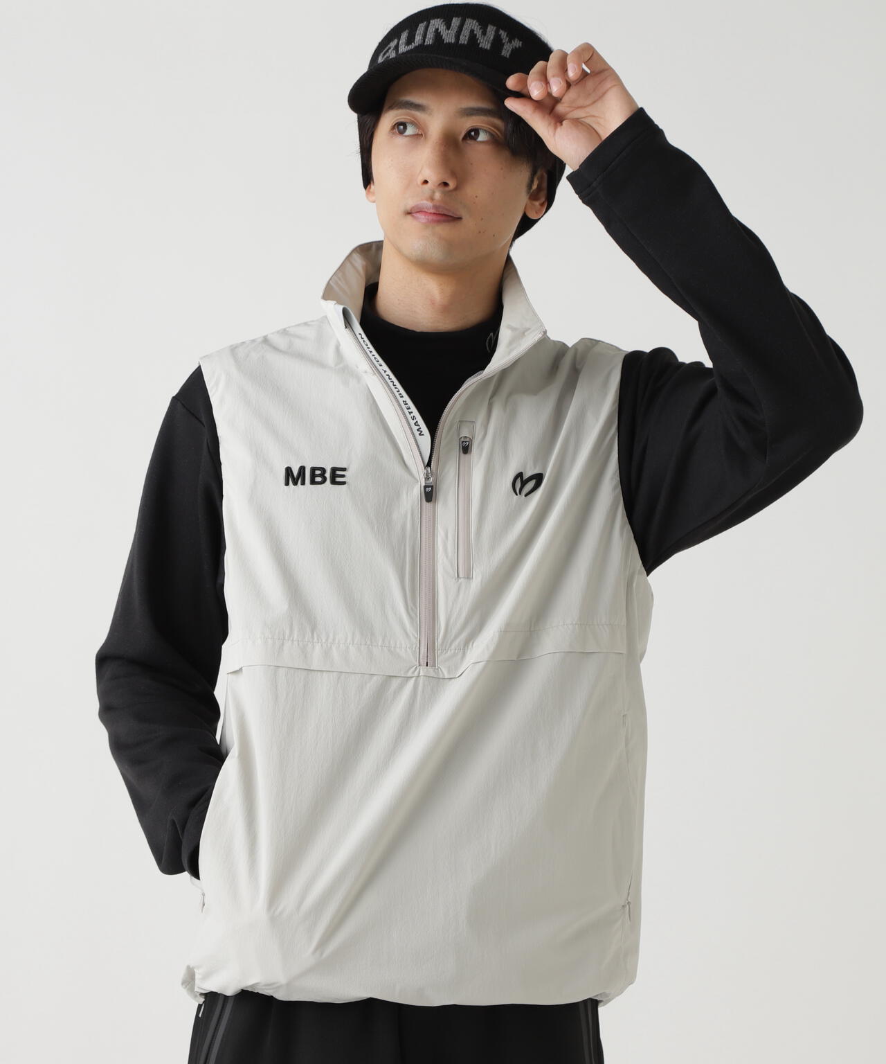 カジナイロンストレッチハーフジップアップベスト