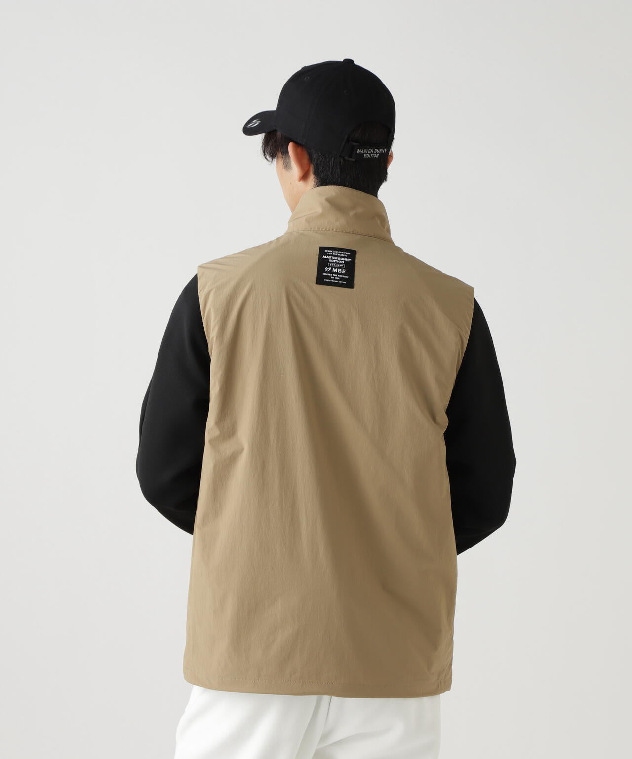 カジナイロンストレッチハーフジップアップベスト | MASTER BUNNY