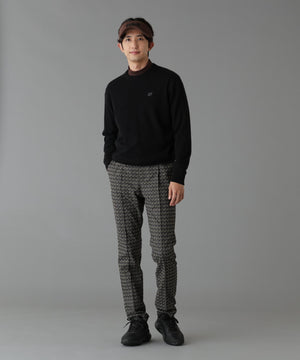H:182cm/C:93/W:77/H:91 着用サイズ：5