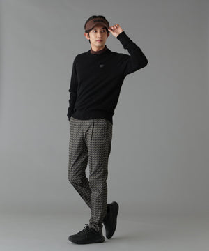 H:182cm/C:93/W:77/H:91 着用サイズ：5