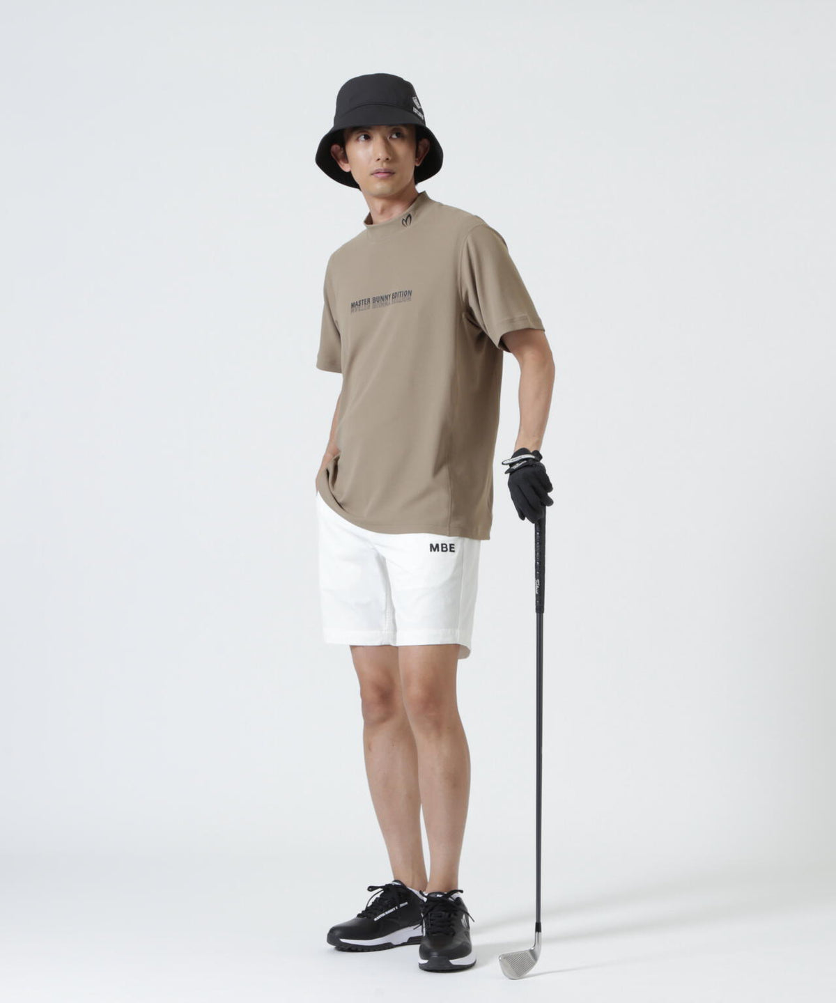 H:182cm/C:93/W:77/H:91 着用サイズ：5