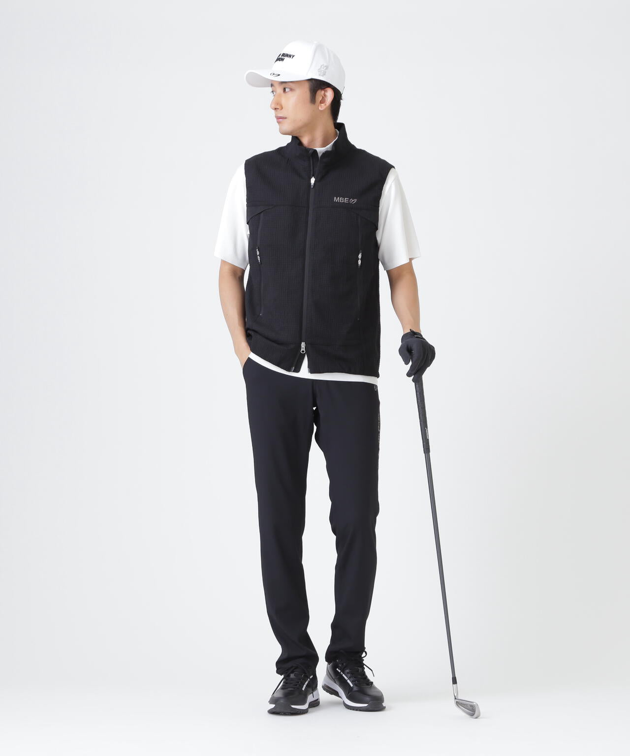 H:182cm/C:93/W:77/H:91 着用サイズ：5