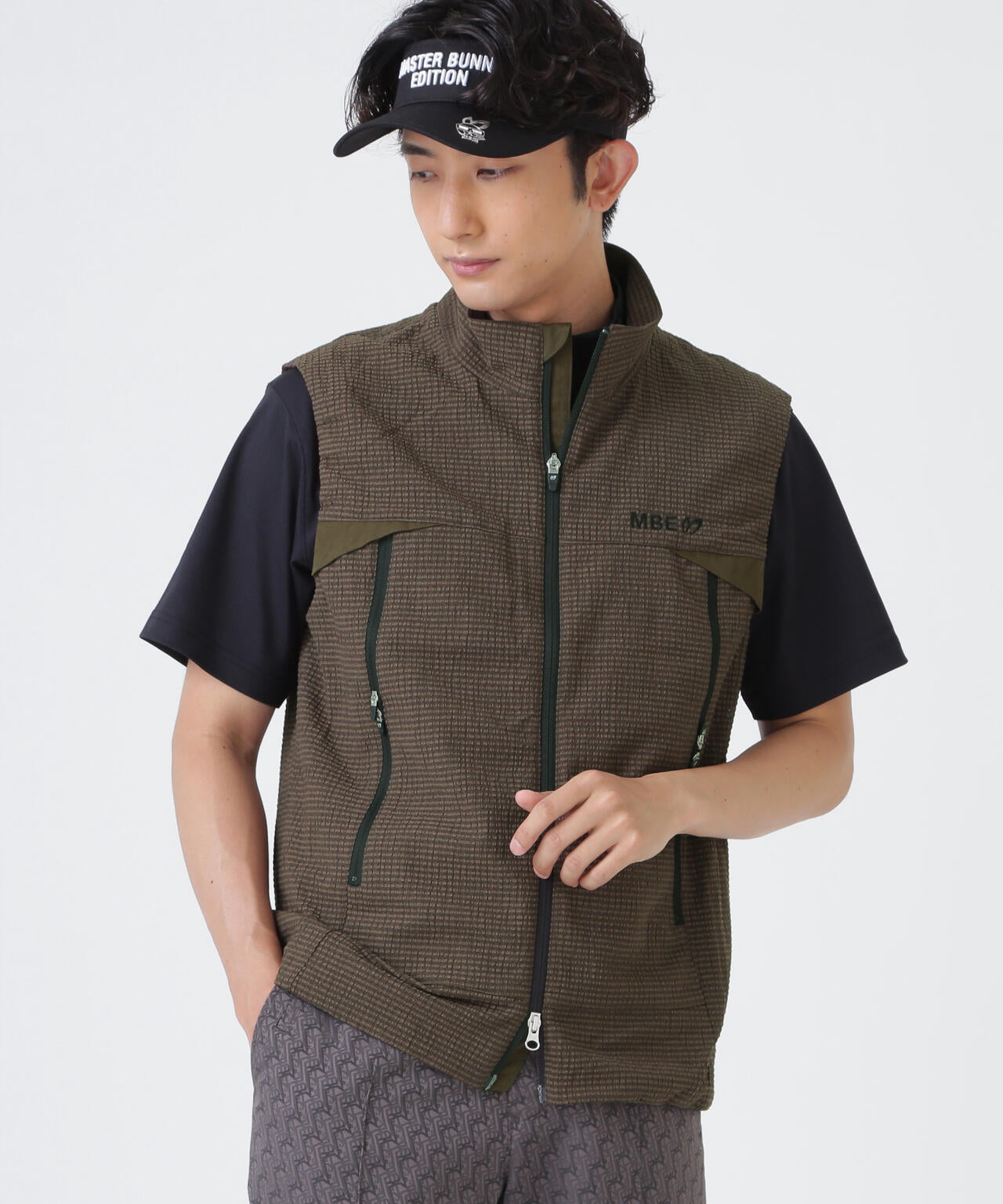ミアチェックジャガードフルジップスタンドベスト (MENS)
