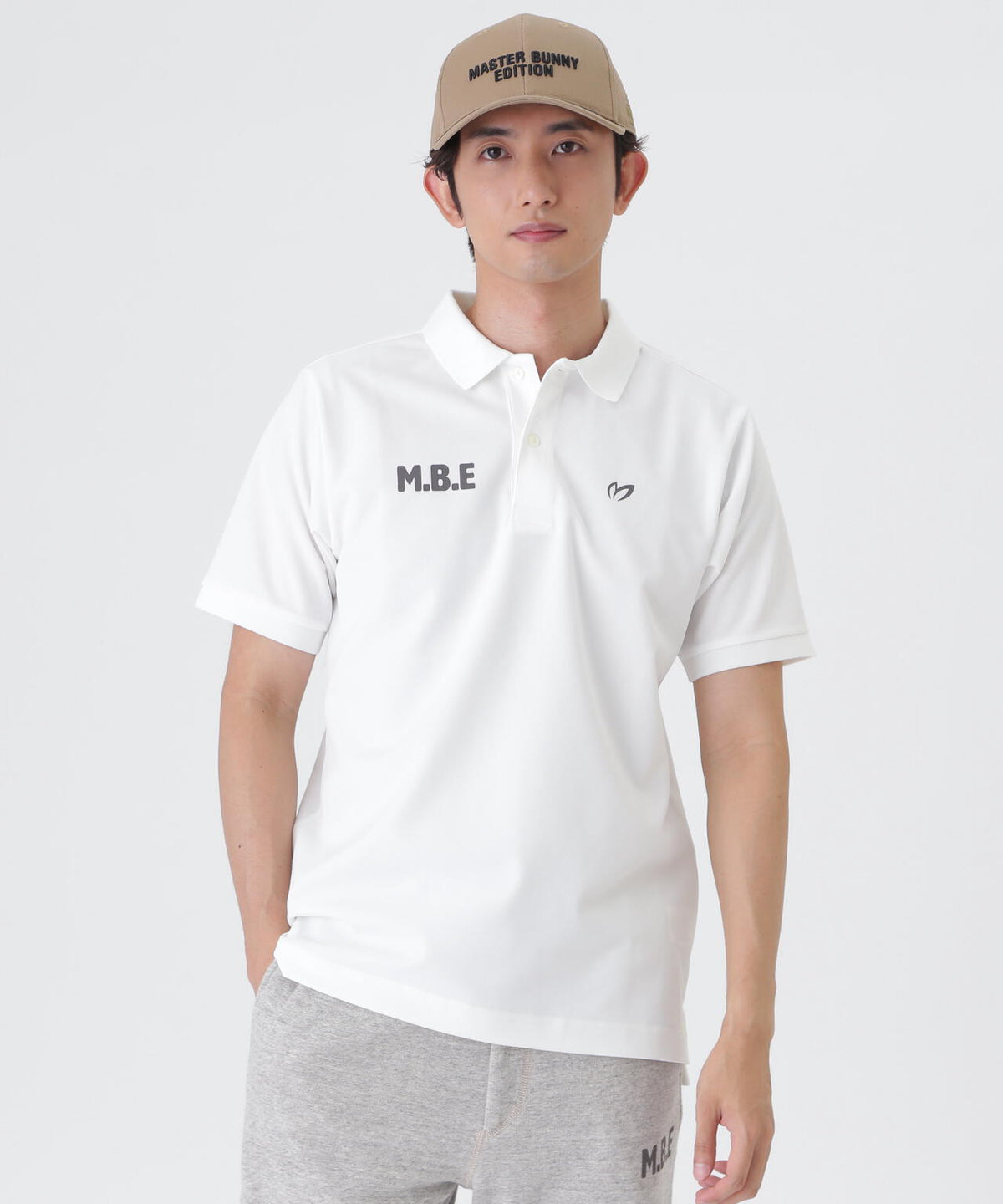 H:182cm/C:93/W:77/H:91 着用サイズ：5