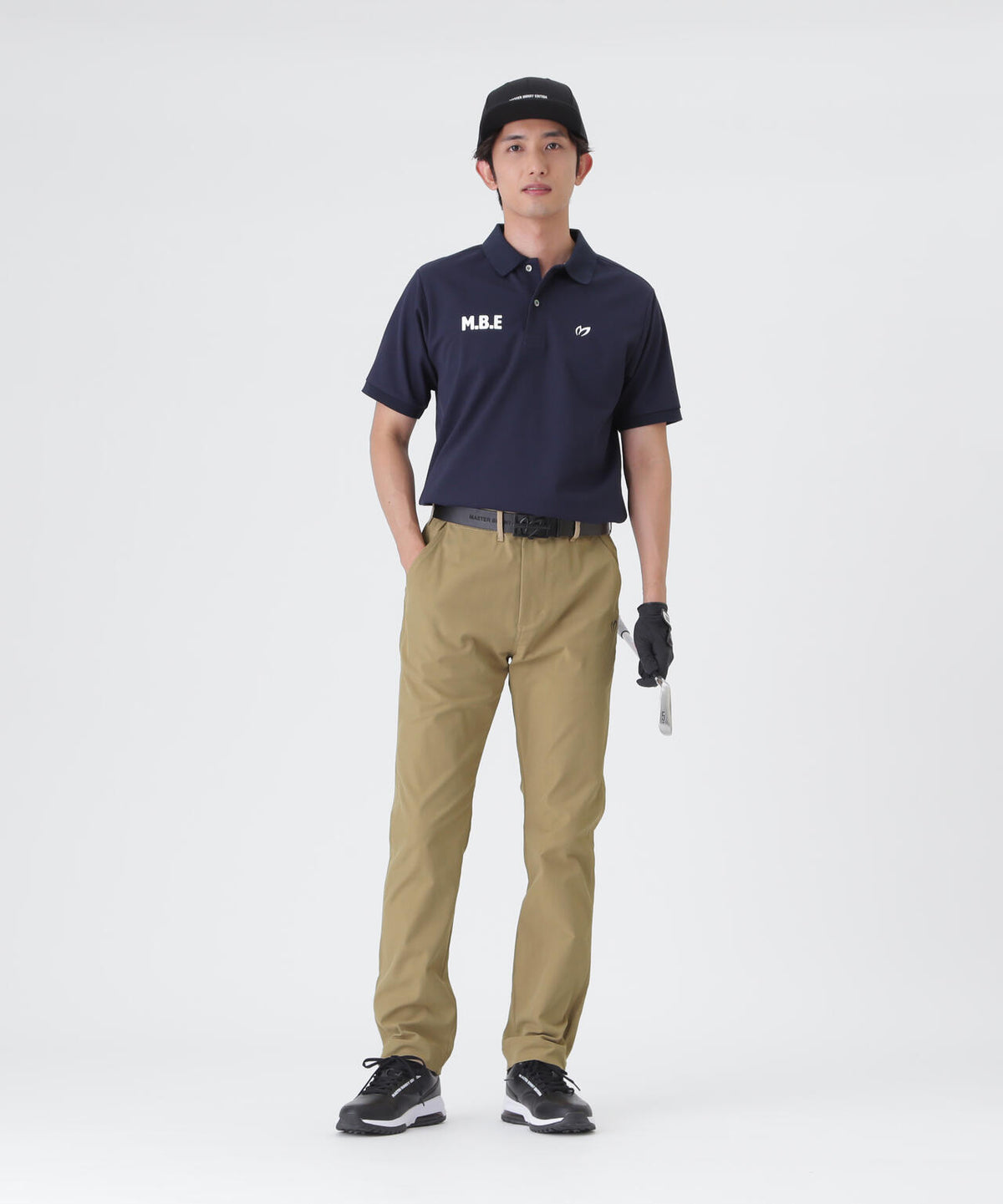 H:182cm/C:93/W:77/H:91 着用サイズ：5