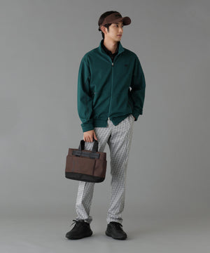 H:182cm/C:93/W:77/H:91 着用サイズ：5
