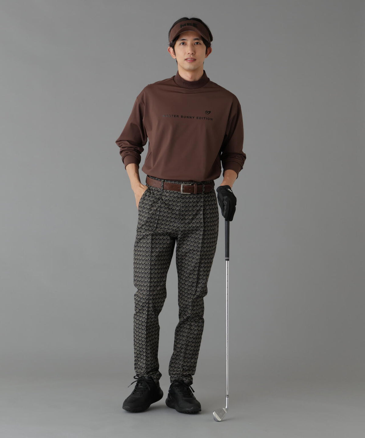 H:182cm/C:93/W:77/H:91 着用サイズ：5