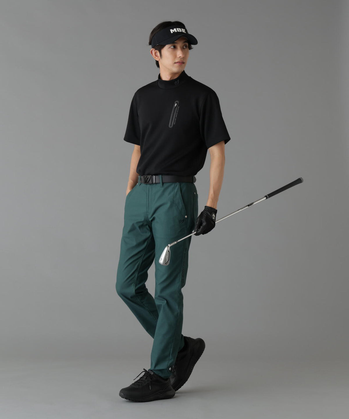 H:182cm/C:93/W:77/H:91 着用サイズ：5